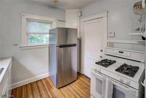 2245 Bellfield Avenue Cleveland Heights OH 44106
