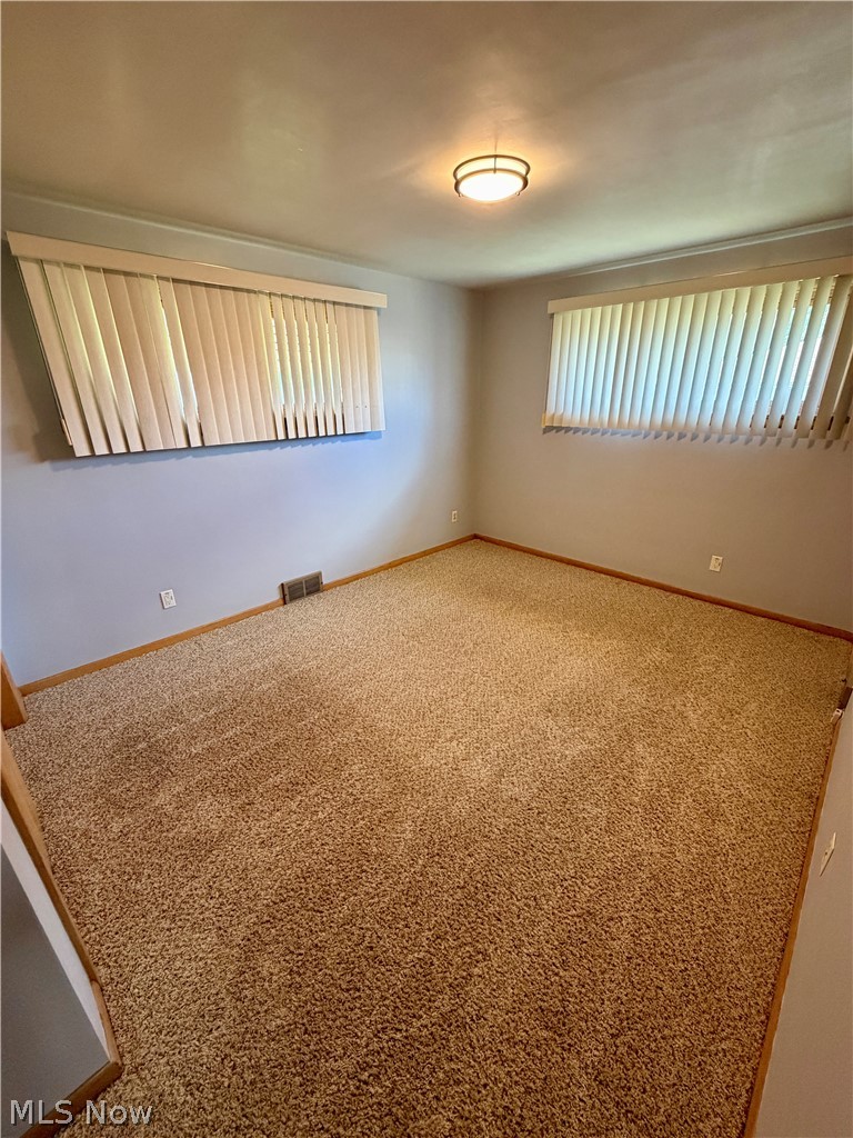 521 Collins Avenue Austintown OH 44515
