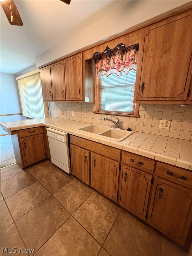 521 Collins Avenue Austintown OH 44515