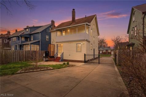 3577 Cedarbrook Road University Heights OH 44118