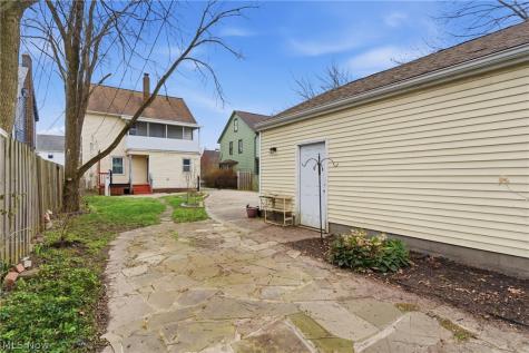 3577 Cedarbrook Road University Heights OH 44118