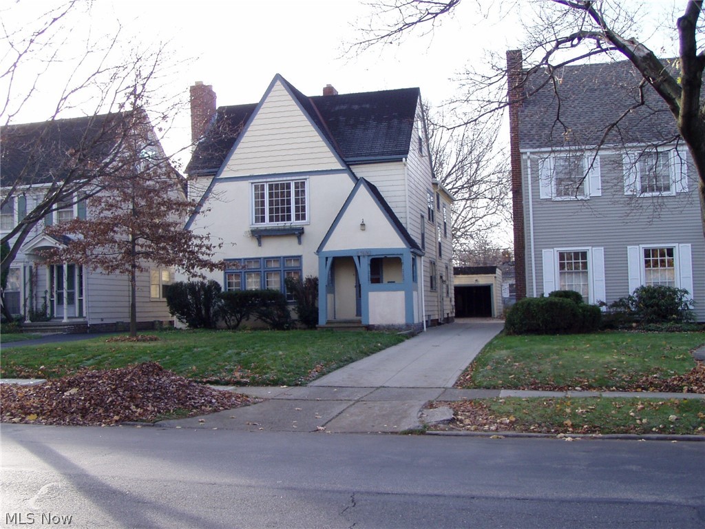 17628 Winslow Road Shaker Heights OH 44120