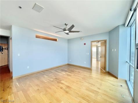 701 W Lakeside Avenue Cleveland OH 44113