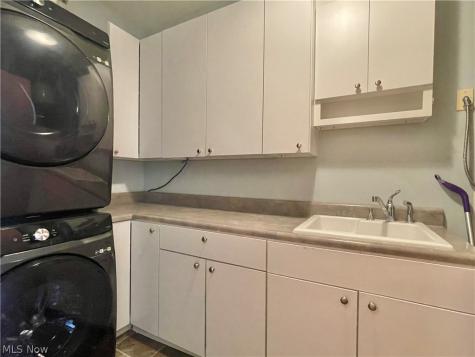701 W Lakeside Avenue Cleveland OH 44113