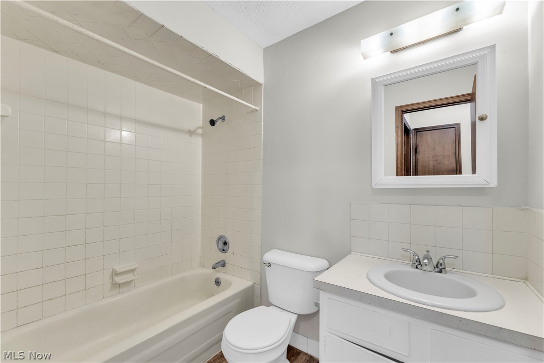 485 Center Road Bedford Heights OH 44146