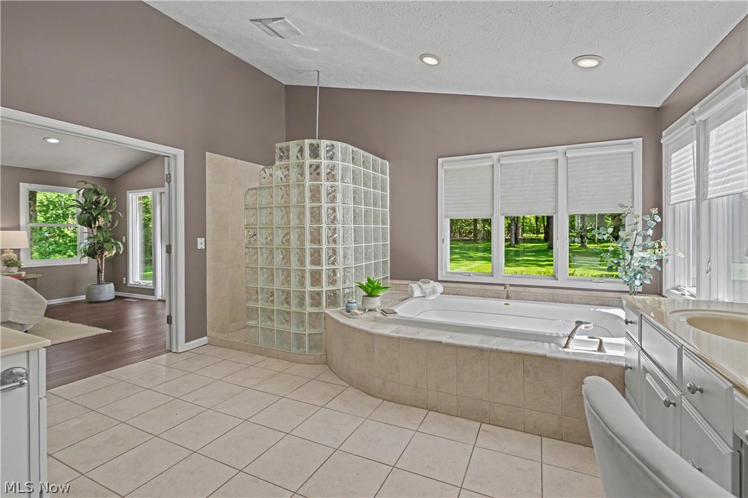 1 Deerfield Drive Chagrin Falls OH 44022