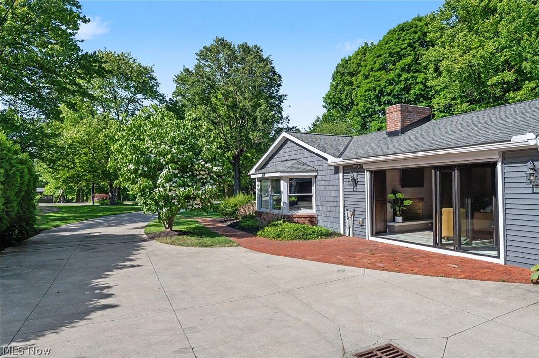1 Deerfield Drive Chagrin Falls OH 44022