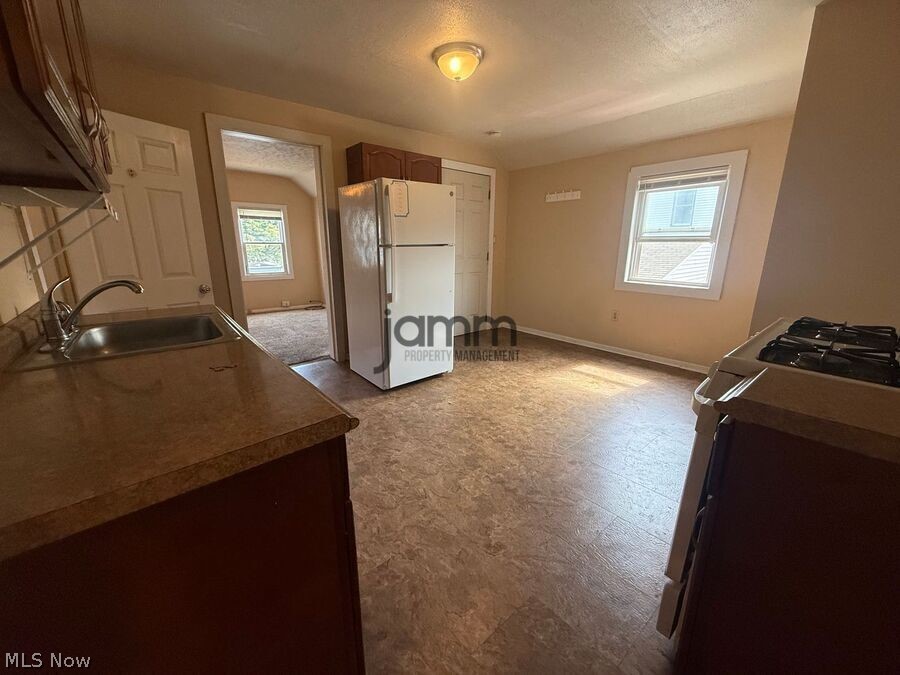 1726 Starkweather Avenue Cleveland OH 44113