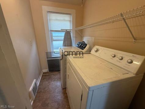 1726 Starkweather Avenue Cleveland OH 44113