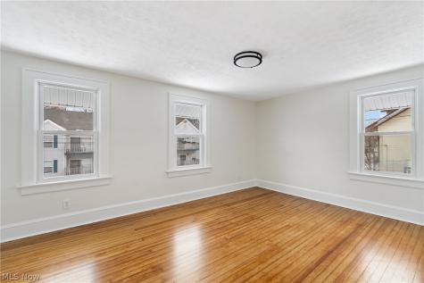 378 Cross Street Akron OH 44311