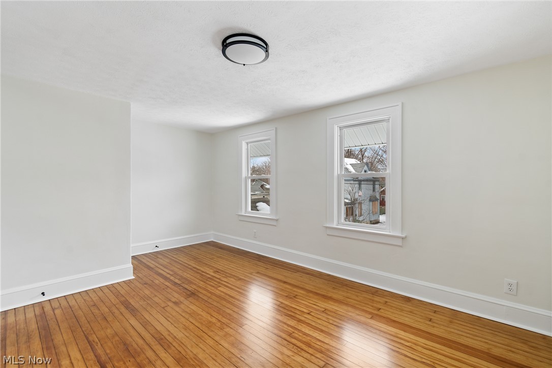 378 Cross Street Akron OH 44311