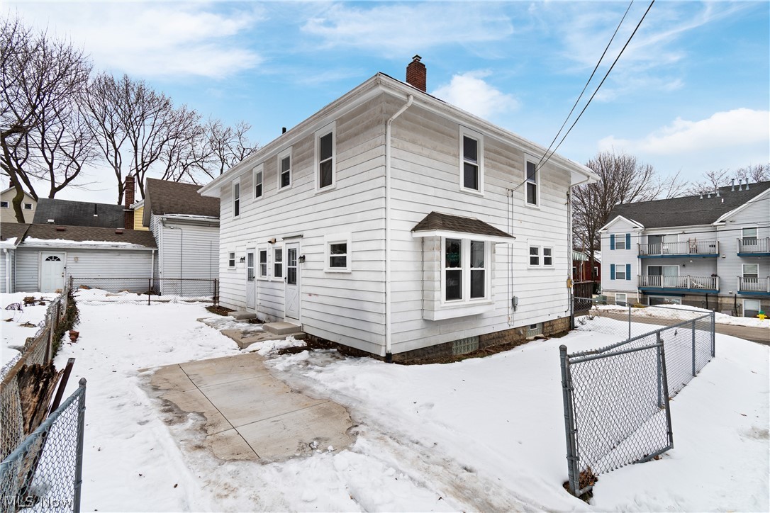 378 Cross Street Akron OH 44311