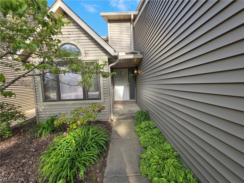 29 Lethbridge Lane Copley OH 44321