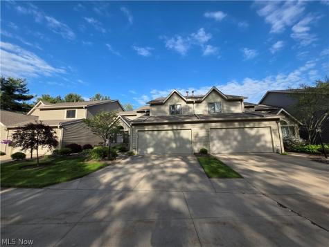 29 Lethbridge Lane Copley OH 44321