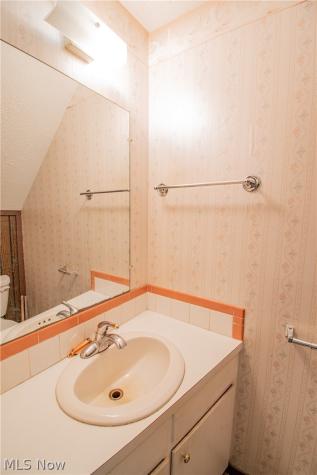 217 Edwin Street NW Hartville OH 44632