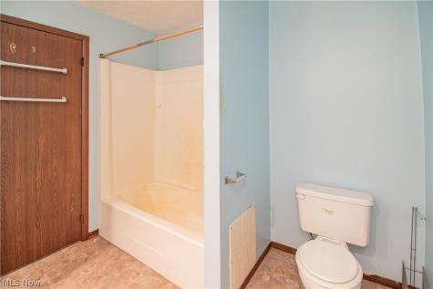 217 Edwin Street NW Hartville OH 44632