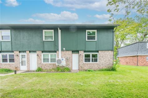 217 Edwin Street NW Hartville OH 44632
