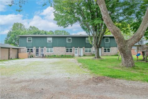 217 Edwin Street NW Hartville OH 44632