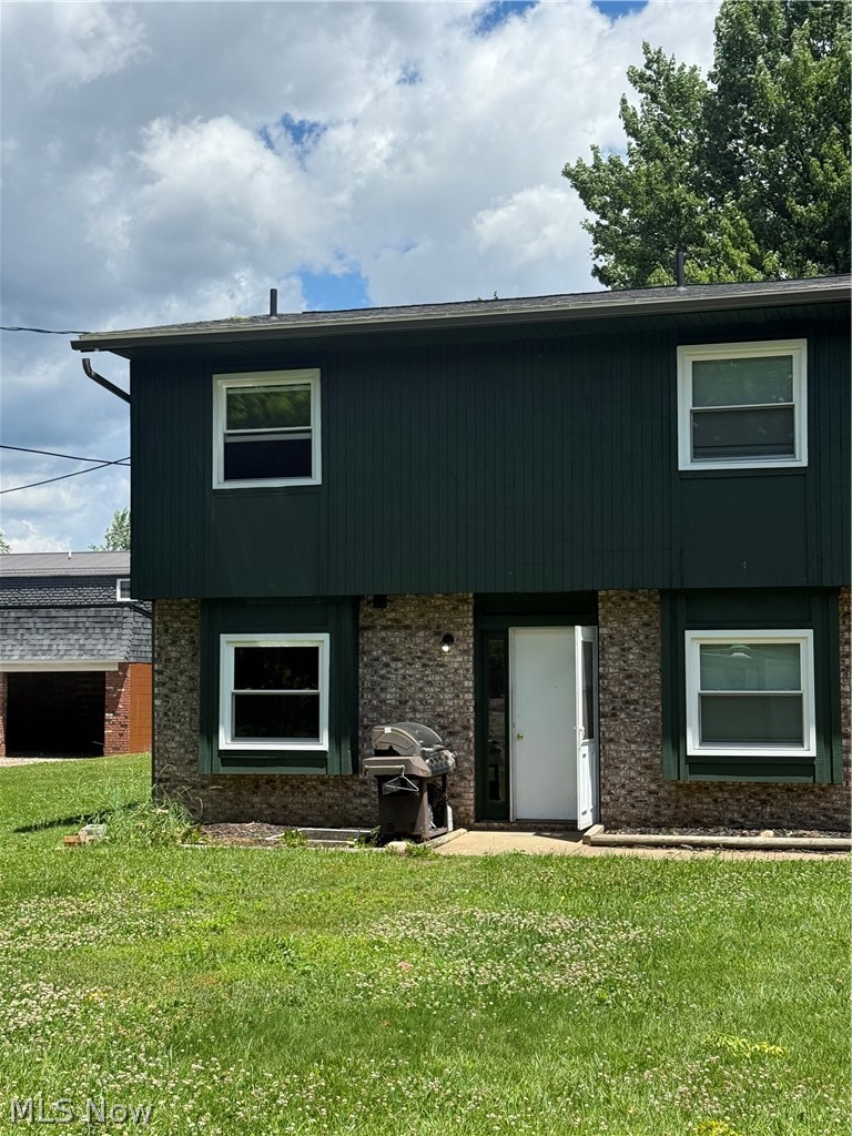 217 Edwin Street NW Hartville OH 44632