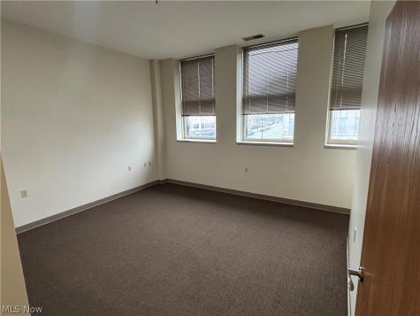59 Lincoln Way E Massillon OH 44646