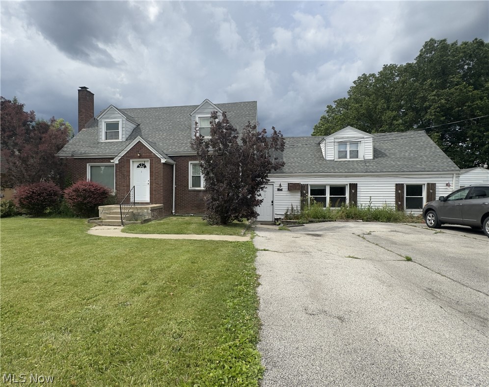 1320 W Montrose Youngstown OH 44505