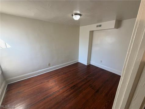 15416 Waterloo Road Cleveland OH 44110