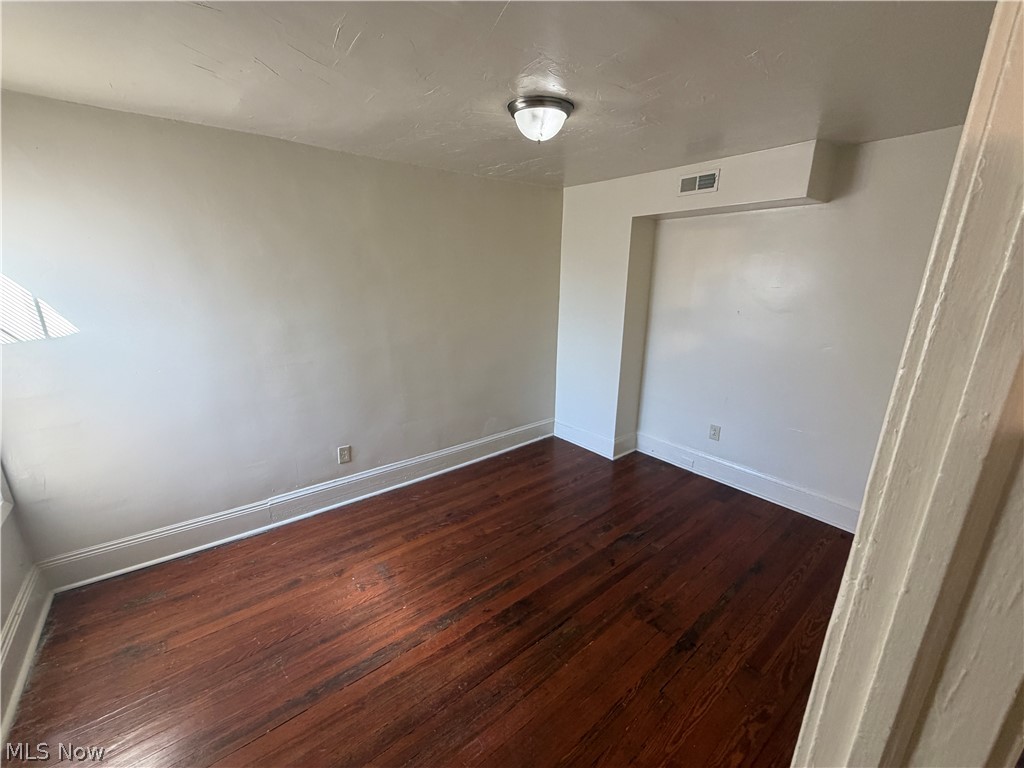 15416 Waterloo Road Cleveland OH 44110