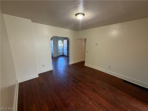 15416 Waterloo Road Cleveland OH 44110