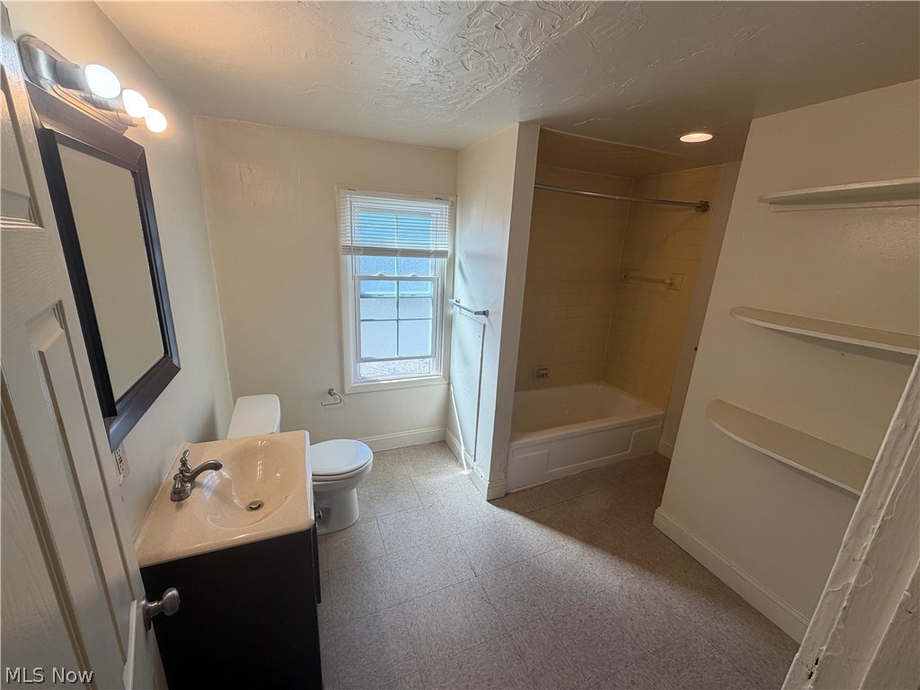 15416 Waterloo Road Cleveland OH 44110