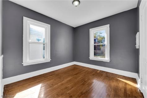 414 E 147th Street Cleveland OH 44110