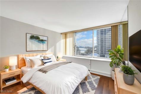 12700 Lake Avenue Lakewood OH 44107