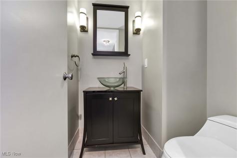 12700 Lake Avenue Lakewood OH 44107