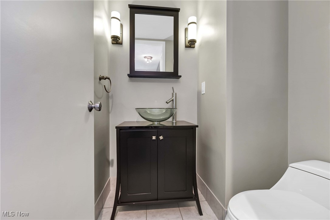 12700 Lake Avenue Lakewood OH 44107