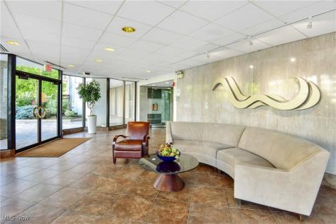 12700 Lake Avenue Lakewood OH 44107