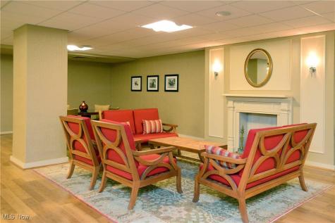 12700 Lake Avenue Lakewood OH 44107