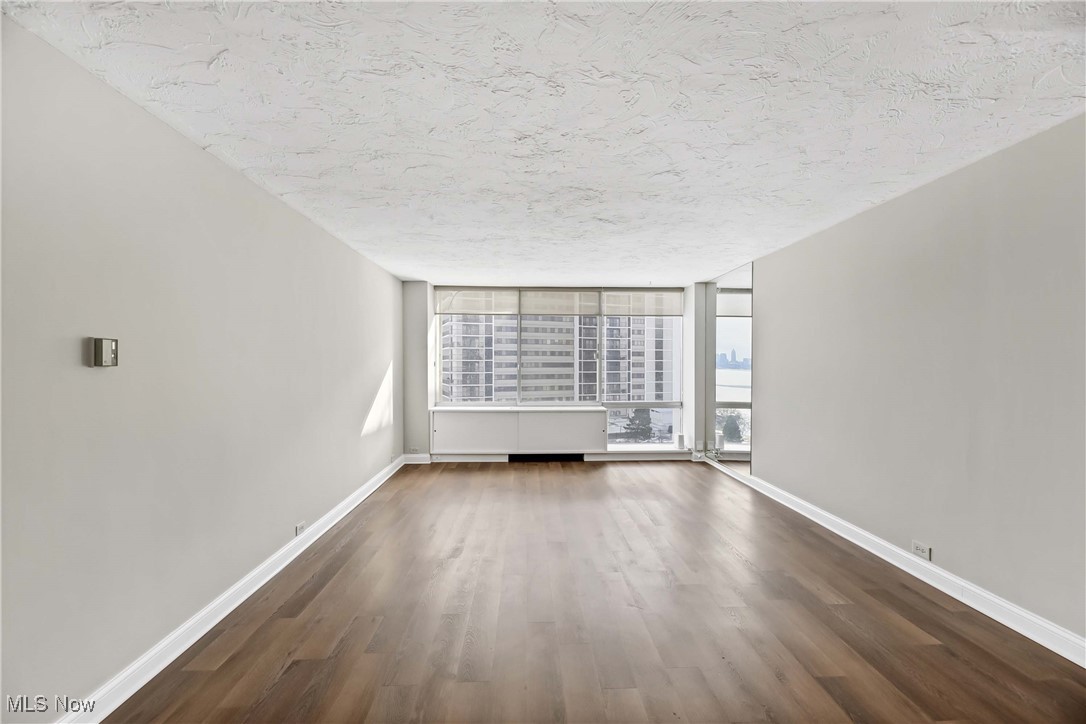 12700 Lake Avenue Lakewood OH 44107