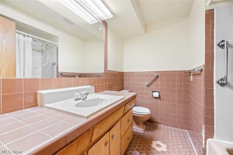 1770 Tanglewood Drive Akron OH 44313
