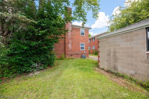 1770 Tanglewood Drive Akron OH 44313