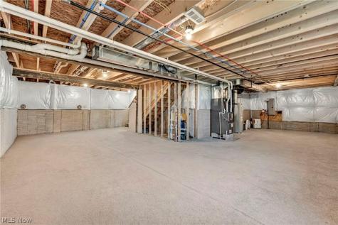 704 Maple Hollow Court Elyria OH 44035
