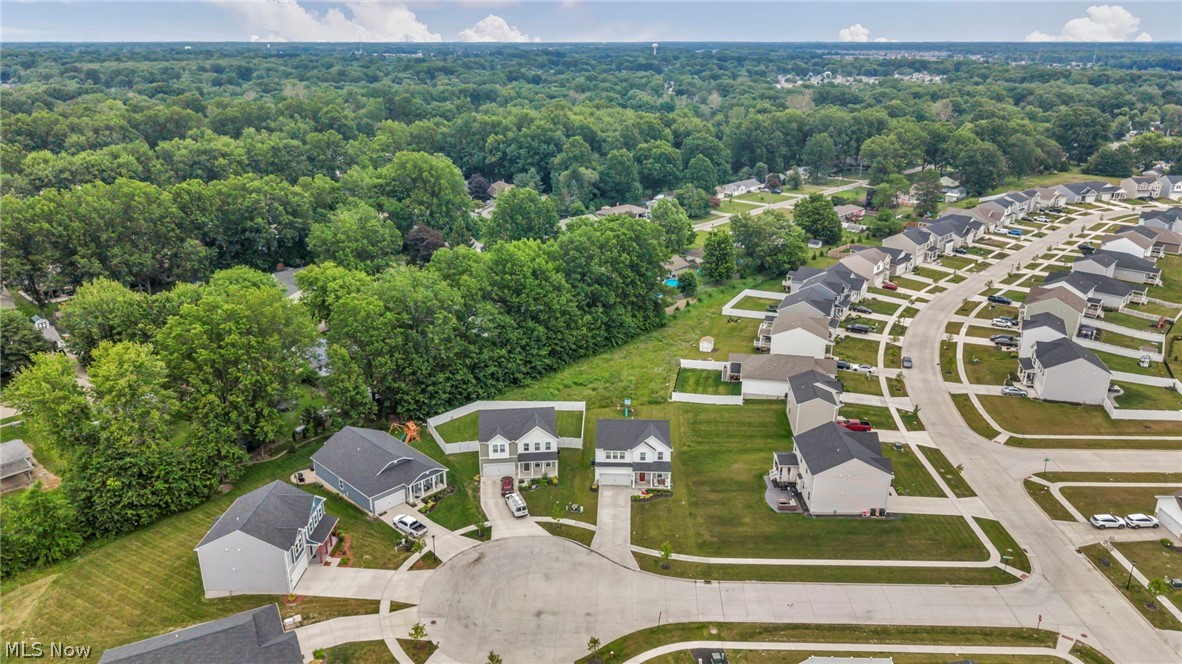 704 Maple Hollow Court Elyria OH 44035