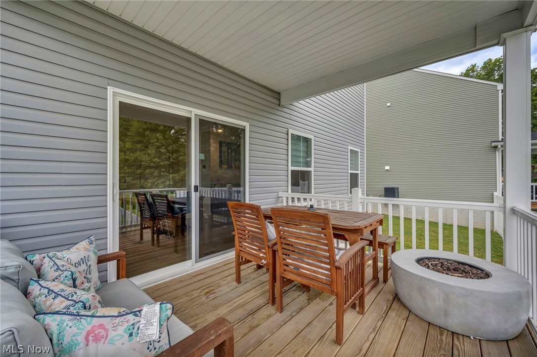 704 Maple Hollow Court Elyria OH 44035