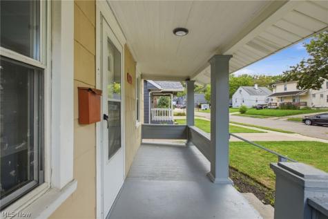 975 Corwin Avenue Akron OH 44310