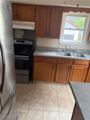 9725 S Highland Avenue Garfield Heights OH 44125