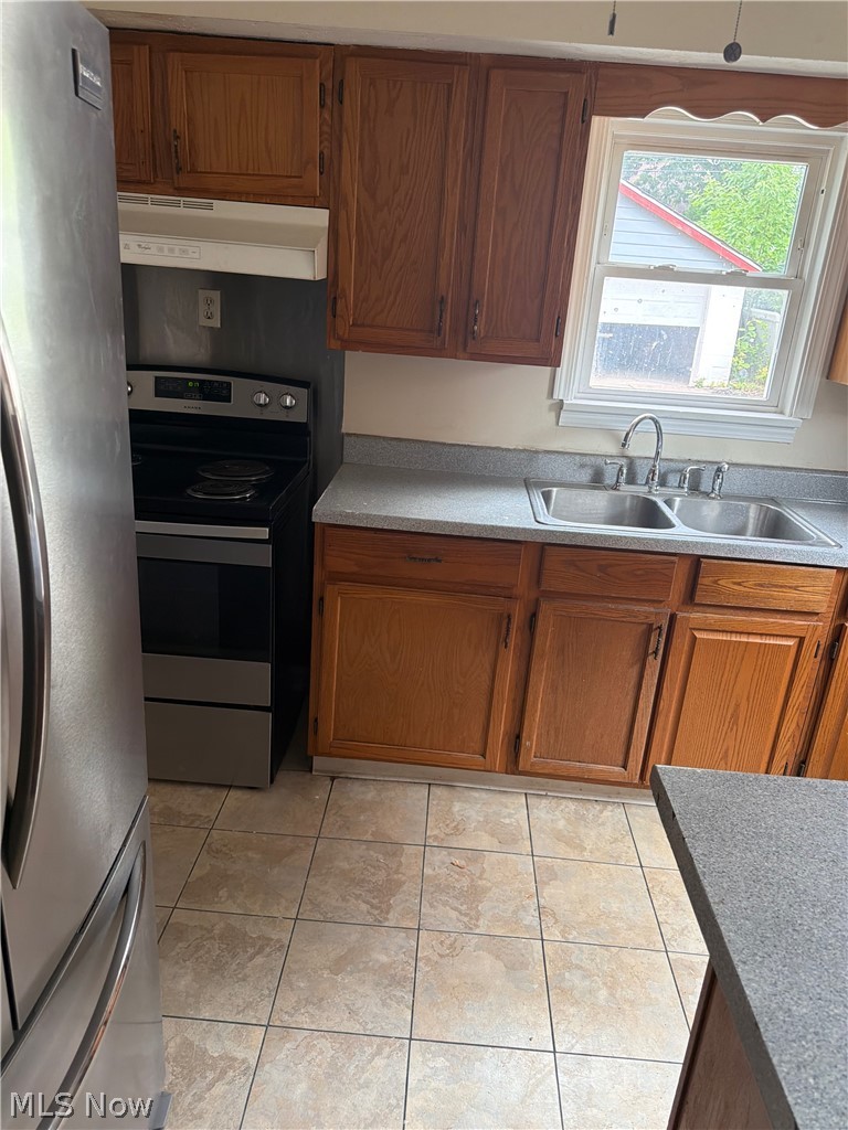 9725 S Highland Avenue Garfield Heights OH 44125