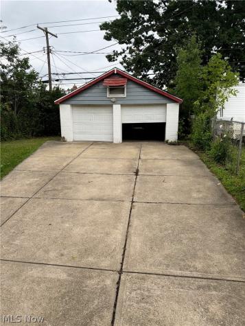 9725 S Highland Avenue Garfield Heights OH 44125
