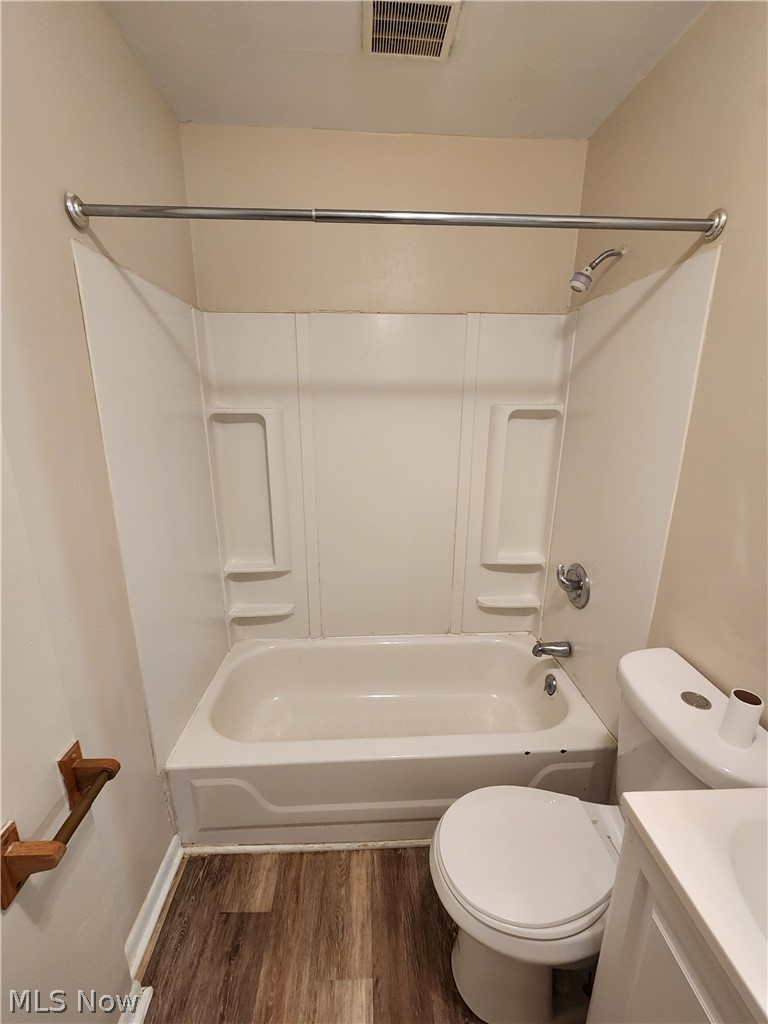224 Gates Avenue Elyria OH 44035