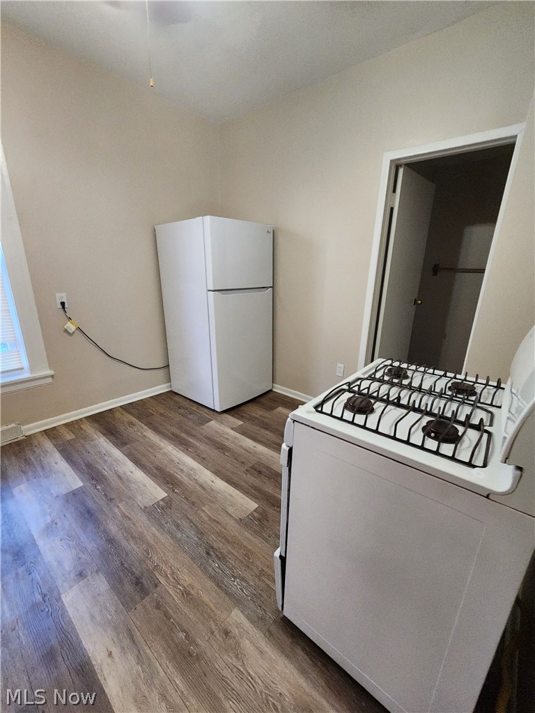 224 Gates Avenue Elyria OH 44035