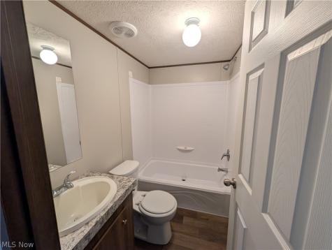 140 Briarcliff Drive Elyria OH 44035