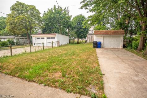 9105 Bancroft Avenue Cleveland OH 44105