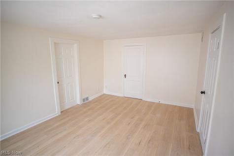 9105 Bancroft Avenue Cleveland OH 44105